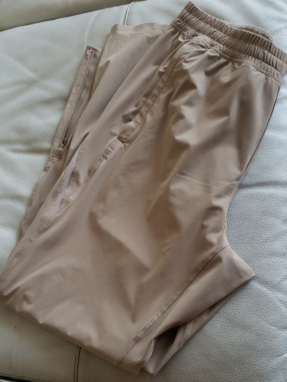 lululemon athletica Men's Drawstring Joggers in Khaki Size Regular L